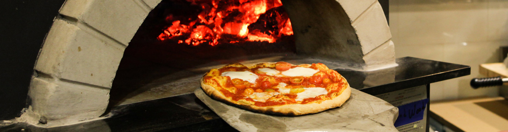 WOODFIRED PIZZA